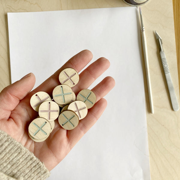 One Hot Cross Bun Mini Decoration (individual)