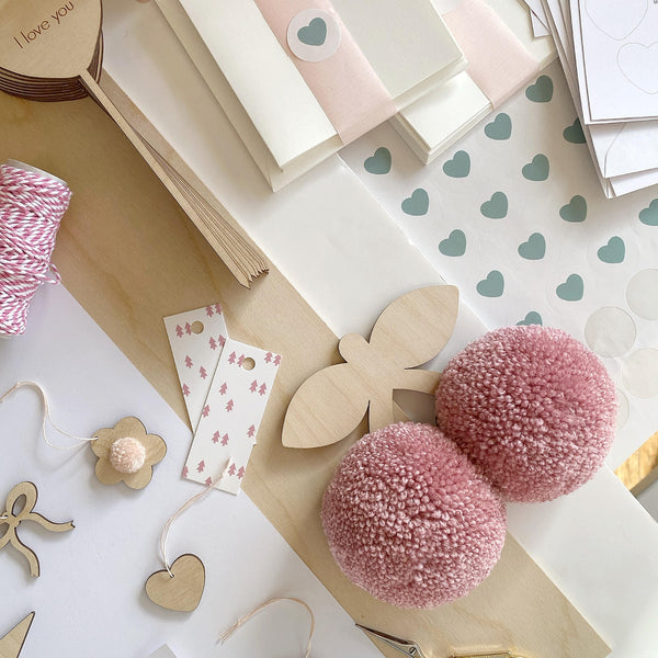 Big PomPom CHERRY - Wall decoration