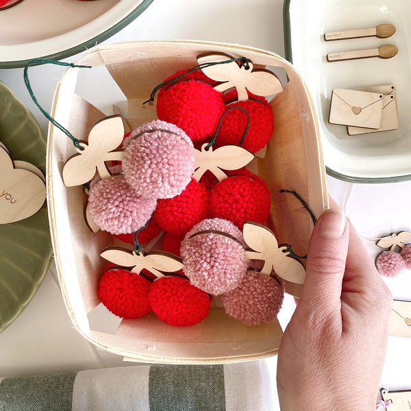 PomPom CHERRY - Hanging decoration