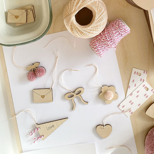 Little Love - Mini Valentine Decorations (individual)