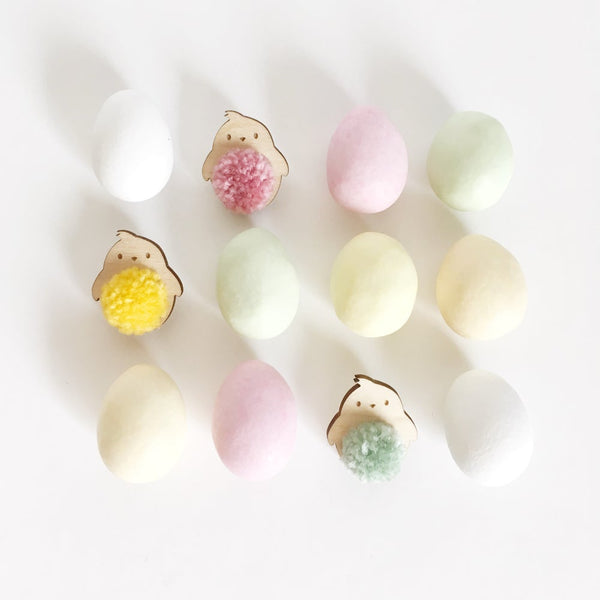 Spring easter chicks pompom badges