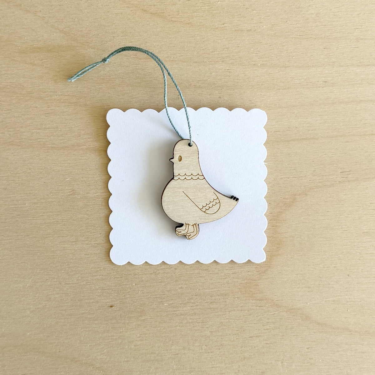 Mini Pigeon decoration (facing left)