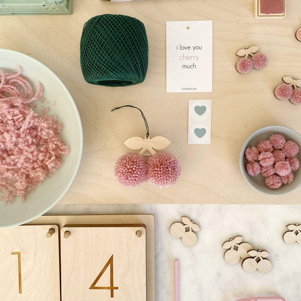 PomPom CHERRY - Hanging decoration